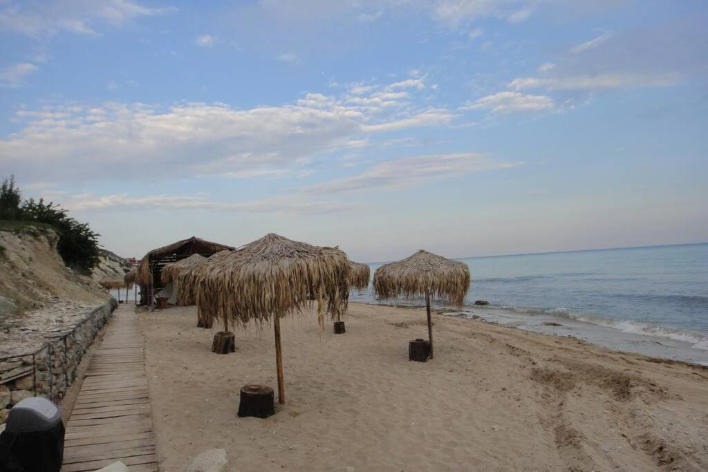 La Casa Del Mar Kaliakria - Стилен Апартамент В Калиакрия Резорт Topola Bagian luar foto